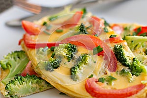 Broccoli and Tomato Omlette