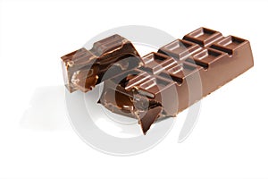 Broken chocolate candybar with caramel stuffing