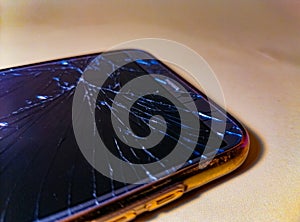 broken device broken phone screen