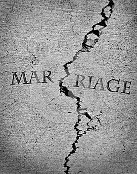 Broken Marriage Divorce Relationship Trust Cracked Crack