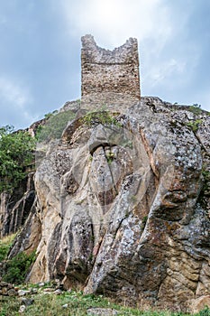 Zlomený středověký věž 