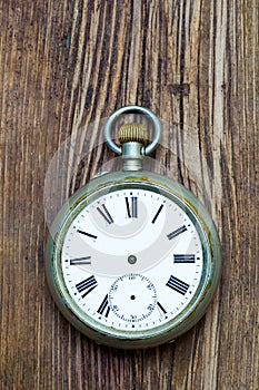 Broken old watch without hands