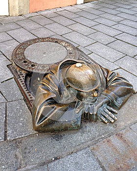 Bronze sculpture called man at work