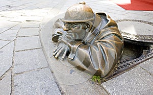 bronze sculpture ÃÂ´man at workÃÂ´ & x28;Pressburg& x29;, Bratislava, Slovakia
