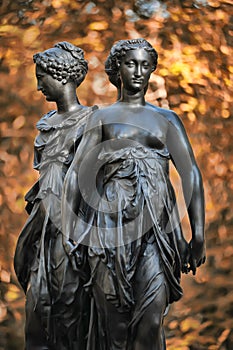 A bronze sculpture of the Three Graces
