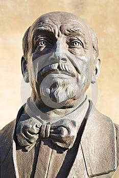 Bronze statue of Luigi Pirandello