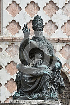 Statue of pope julius III at cathedral of Perugia, Umbria photo