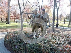 Bronze statue of three servicemen