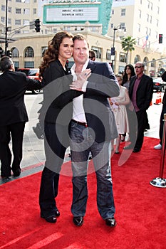 Brooke Shields,Chris Henchy