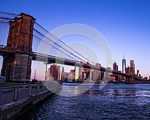 Brooklyn Bridge 2019 sunrise from dumbo