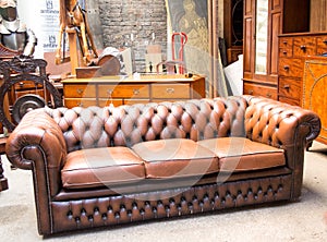 Chesterfield sofa Button Back