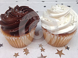 Brown and white frosted cupcakes