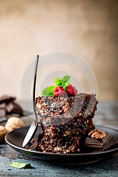 Brownie cake slices