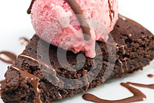 Brownie With Raspberry Icecream, Close