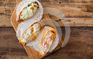 Bruschetta with roasted bell pepper