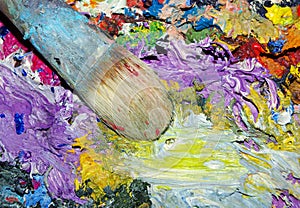 Brush artist and palette