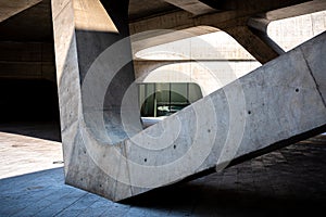 Brutalist architecture, Dongdaemun design plaza, Seoul