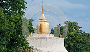 Bu-phaya, the pagoda close to the river in Bagan