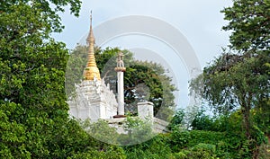 Bu-phaya, the pagoda close to the river in Bagan