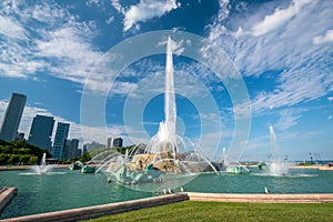 Buckingham fountain in Grant Park, Chicago, USA