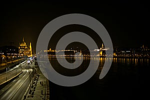 Budapest, the invites you to take a stroll at night