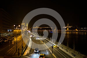 Budapest, the invites you to take a stroll at night