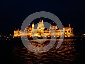 Budapest parlement at night.