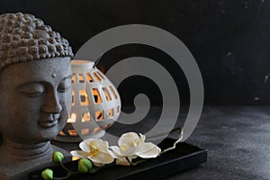buddah witn candle spa concept