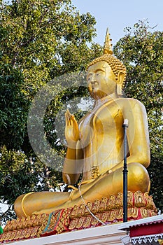 Buddha bless statue