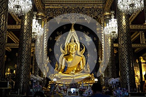 Buddha Chinnarat in Thailand very beautyful