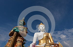 Buddha and Giant statue.