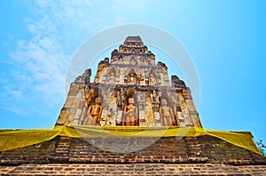 The Buddha images of Suwan Chedi Jungkote, Wat Chammathewi, Lamphun, Thailand