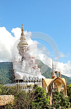 Buddha statue