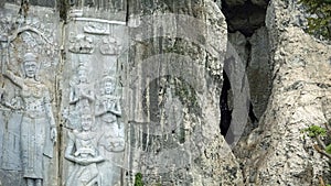 buddha statue at batcave phnom sampeau photo