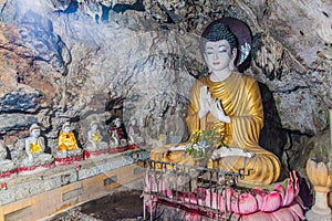 Buddha statue in Kaw Ka Taung cave near Hpa An, Myanm