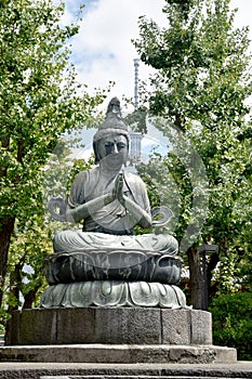 Buddha statue at senso-ji temple in Asakusa, Tokyo, Japan