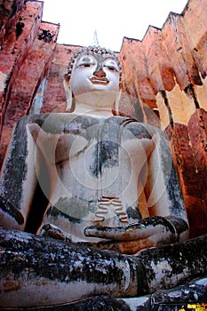 Buddha Statue photo