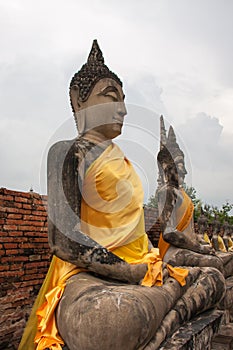 Buddha statue in yai chaimongkol wat