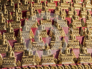 Buddha statues at Houay xai