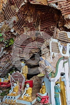 Buddha Statues in Yathaypyan Kawgungu Cave, Hpa An , Myanamar
