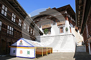 buddhist fortress (dzong) in trongsa (bhutan)