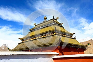 Buddhist gompa, shanti stupa