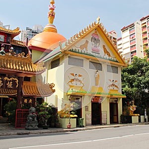 buddhist temple (sakya muni buddha gaya) - singapore