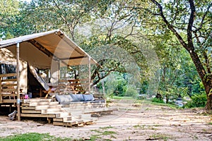 Budget Safarin tent in South Africa for families vacations