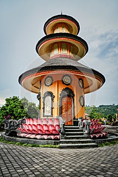 Budhist temple Brahma Vihara-Arama Banjar in Lovina photo