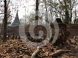 budhist temple ruin thailand