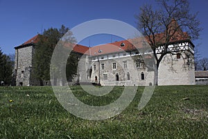 Budyne nad ohri chateau