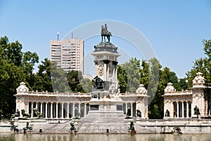 Buen Retiro Park, Madrid, Spain photo