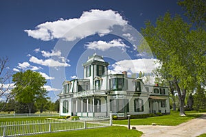 Buffalo Bill Mansion