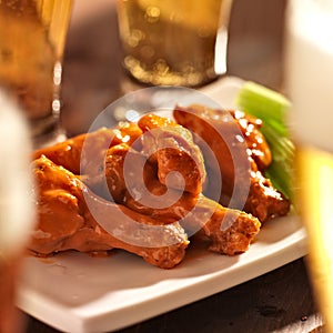 Buffalo chicken wings with beer